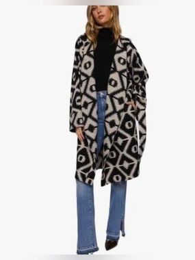 NWOT Aztec Print Wrap Coat Lapel Collar - Hooded